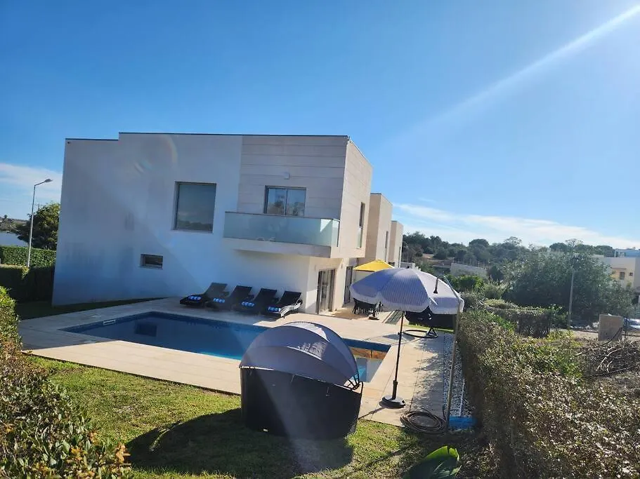 Casa Rogel By Armacao De Pera With Heated Pool And Games Room Alcantarilha Portugal