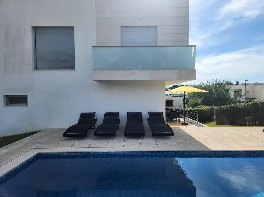 Casa Rogel By Armacao De Pera With Heated Pool And Games Room Alcantarilha Holiday home