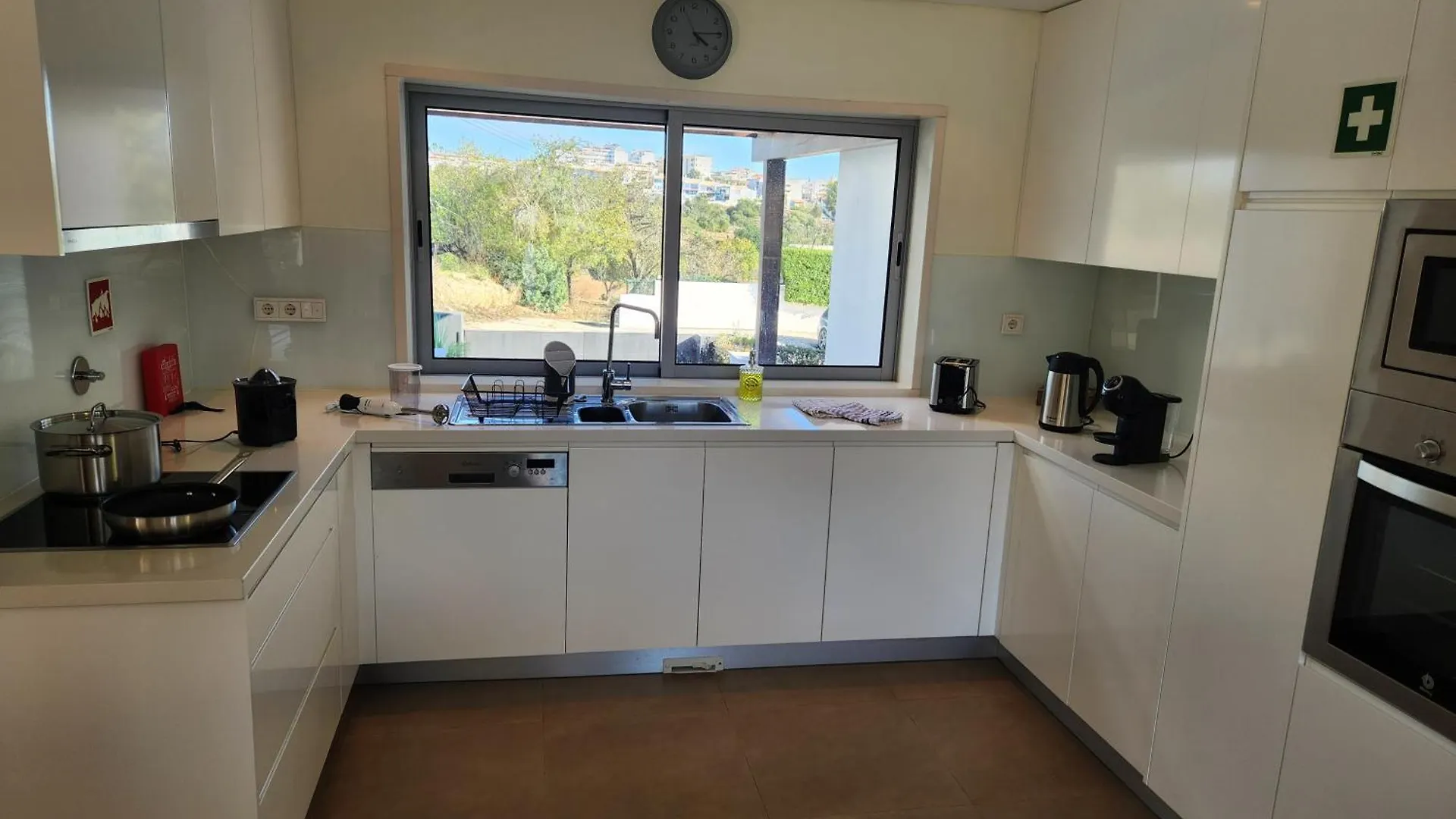 Holiday home Casa Rogel By Armacao De Pera With Heated Pool And Games Room Alcantarilha Portugal